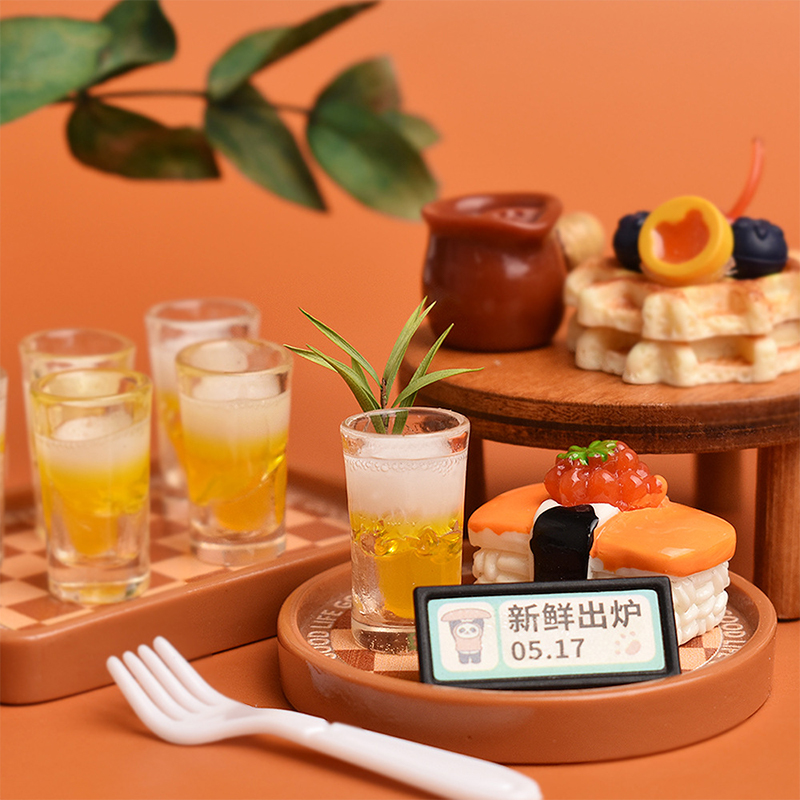 Wine Beer House - แก้วไวน์ของเล่นสำหรับครัว, ชุดแก้วเบียร์จิ๋ว 10 ชิ้น, ของตกแต่งบ้านตุ๊กตาแสนสนุก, อุปกรณ์ประกอบฉากสำหรับเล่นสมมติ
